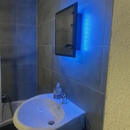 Apartman Zum Bahnhof *